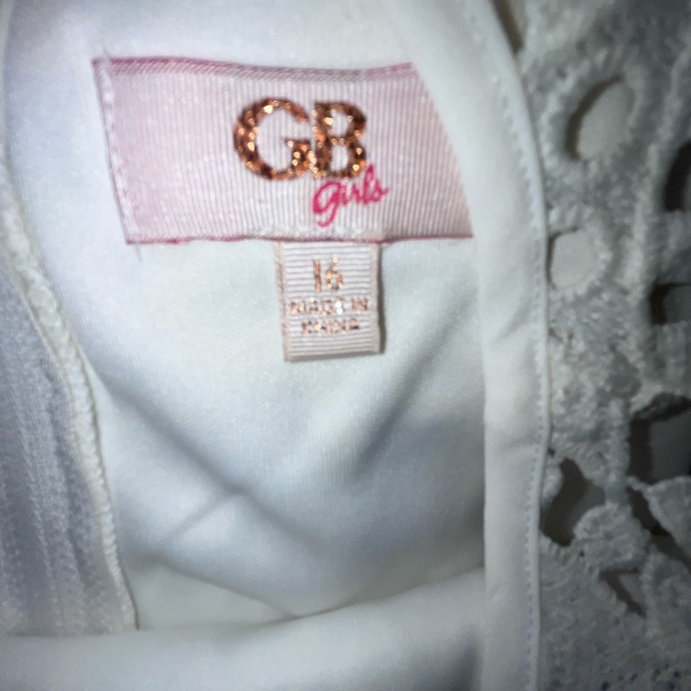 Girls (Size 16) Elegant Cream (off-white) Eyelet Dress with Full Slip Lining - Picture 3 of 12